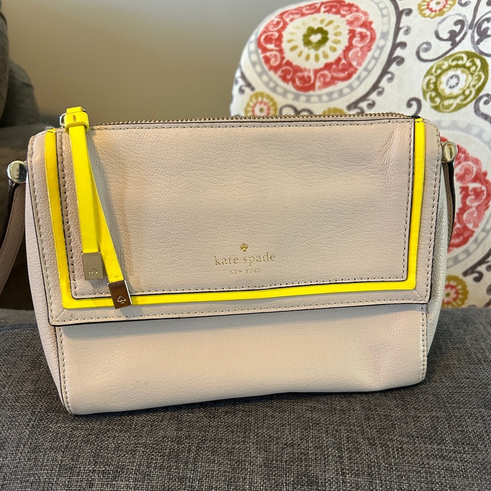 Kate Spade cream & yellow crossbody. EUC
